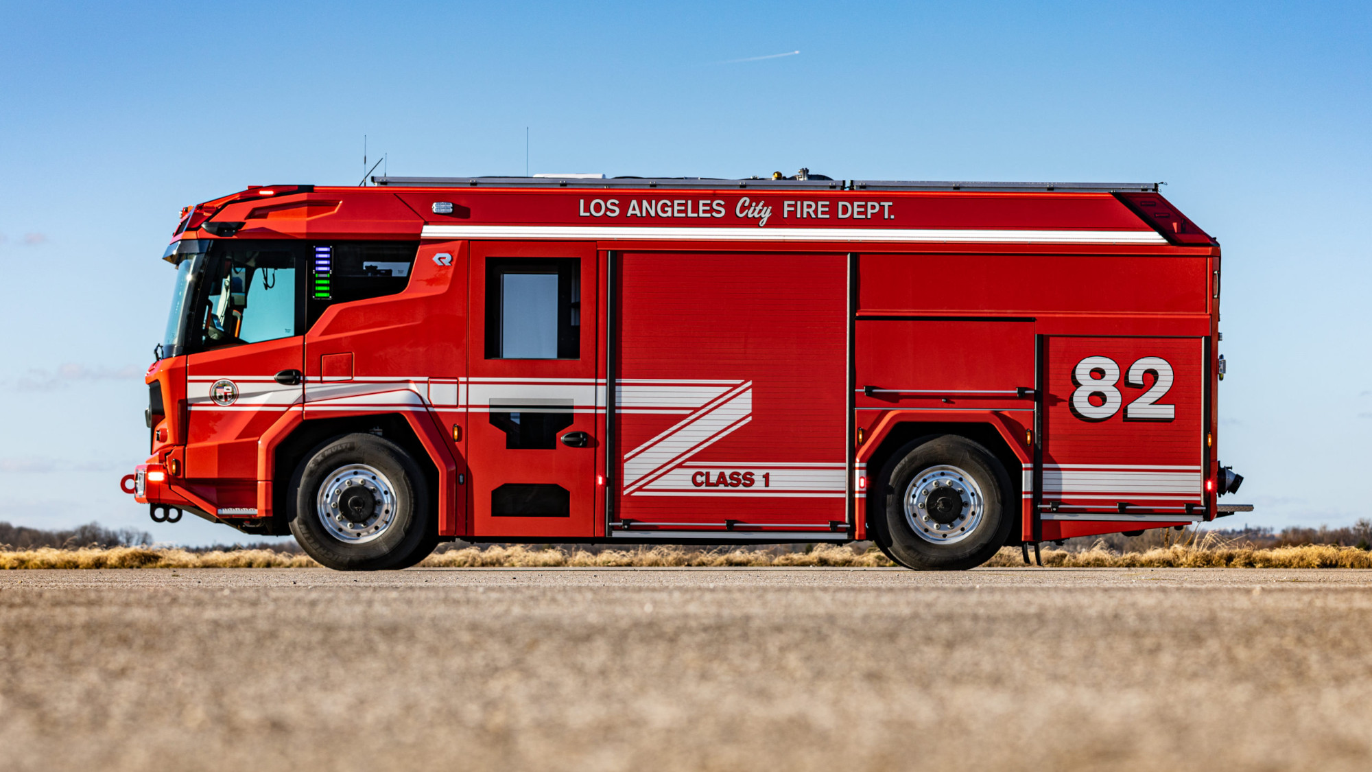 THE FIRST MASSPRODUCED ELECTRIC VEHICLE DEDICATED TO FIREFIGHTING